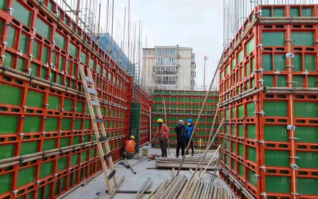Smart steel-framed formwork